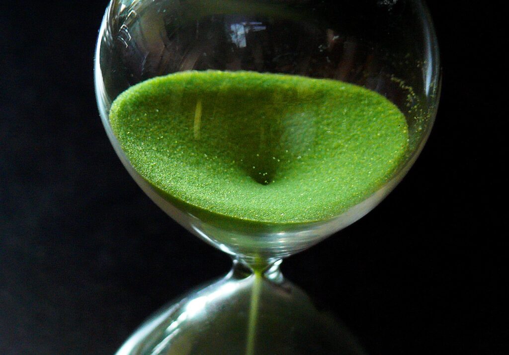 hourglass, duration, temporal distance-917364.jpg
